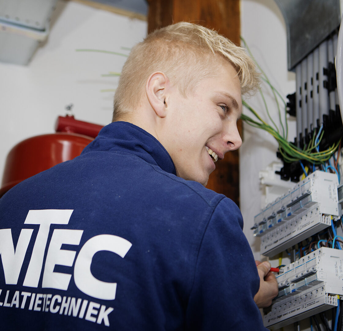 Lauran elektromonteur bij InTec