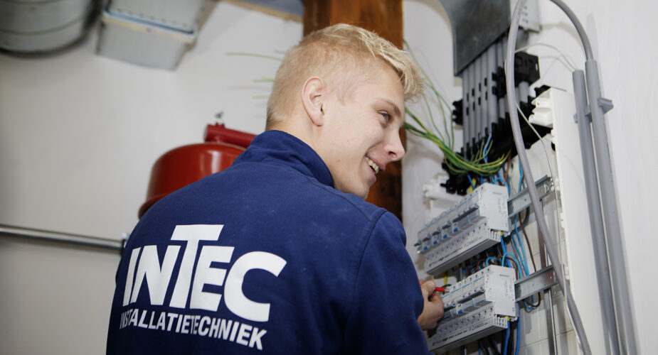 Lauran elektromonteur bij InTec